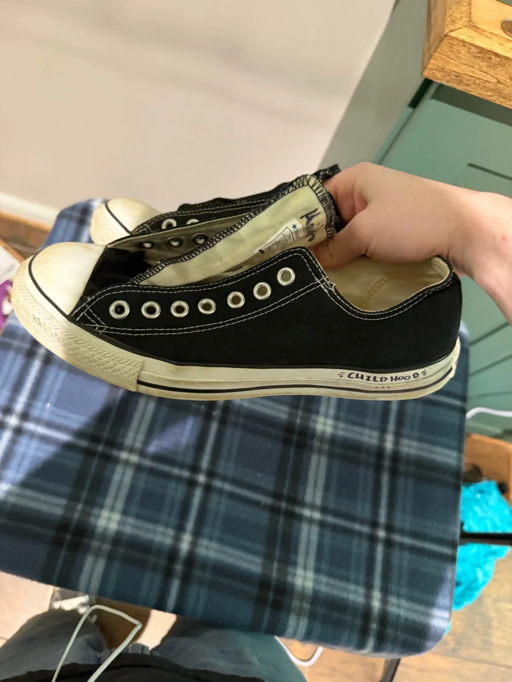 N/A dirty converse